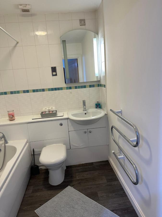 2 Bed Modern Apartment Суонзи Екстериор снимка